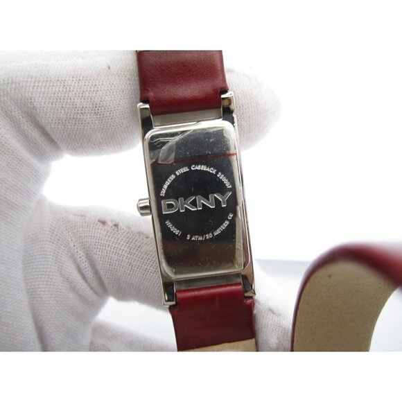 Women DKNY Quartz WR Analog 19mm Dial Causal Watch (G74) - Picture 3 of 6